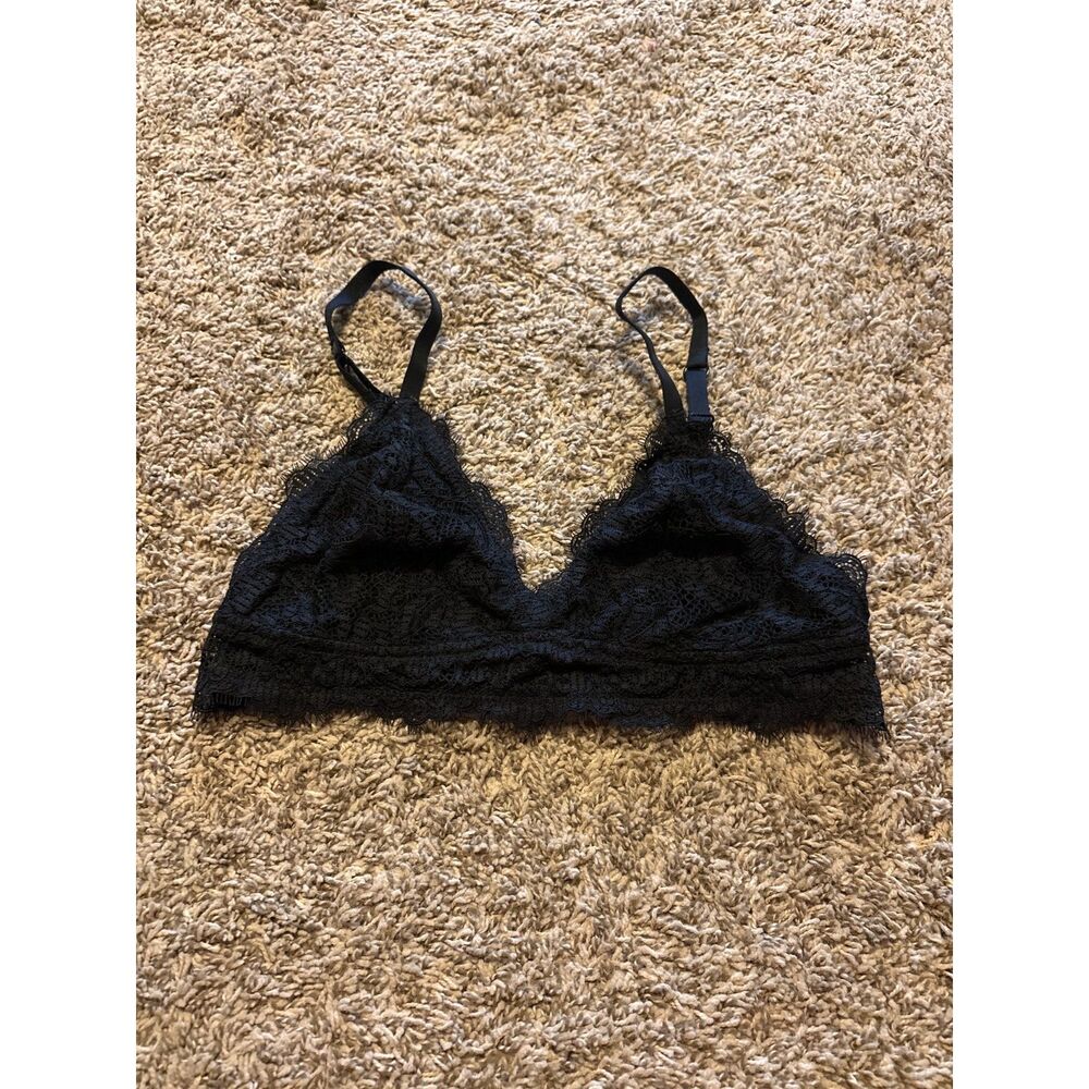 Colsie black lacy bralette